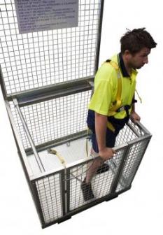 FORKLIFT PERSONNEL CAGES WITH ANCHOR POINTS